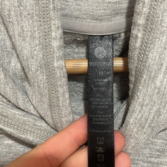 90 Degree By Reflex Gray Cowl Neck Sweatshirt - Picture 2 of 9